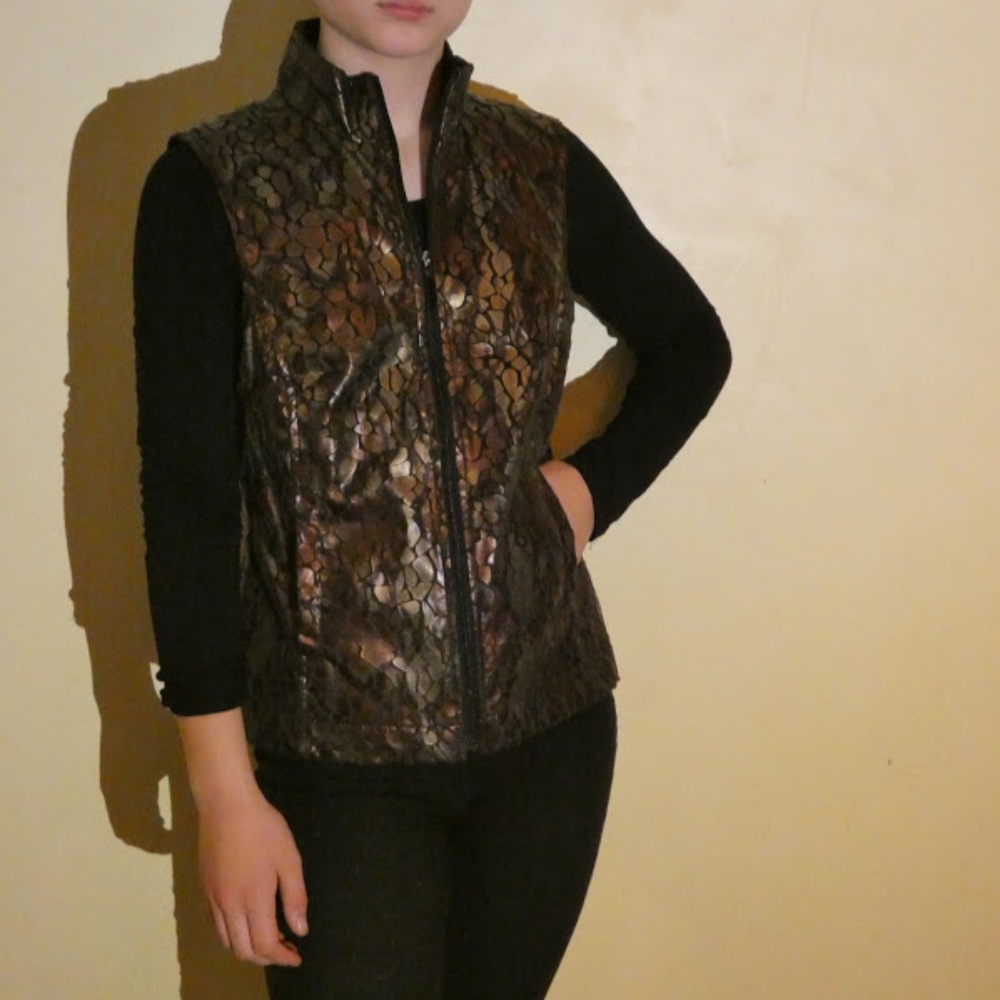 Sport Haley "dragon-skin" vest (size small)